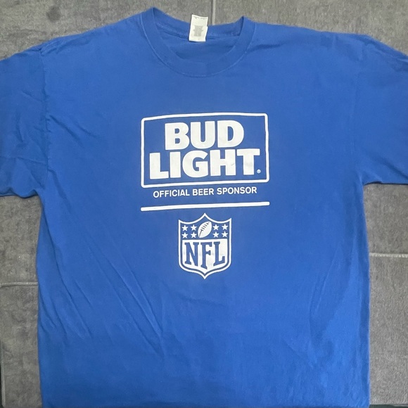 Other - Classic100% Cotton Bud Light “NFL Official Sponsor” TShirt. *Great Condition* XL
